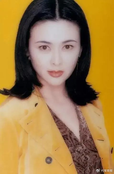 事实证明,61岁的关之琳,已经走上了另一条大道|黄家诺|关之琳|陈泰铭