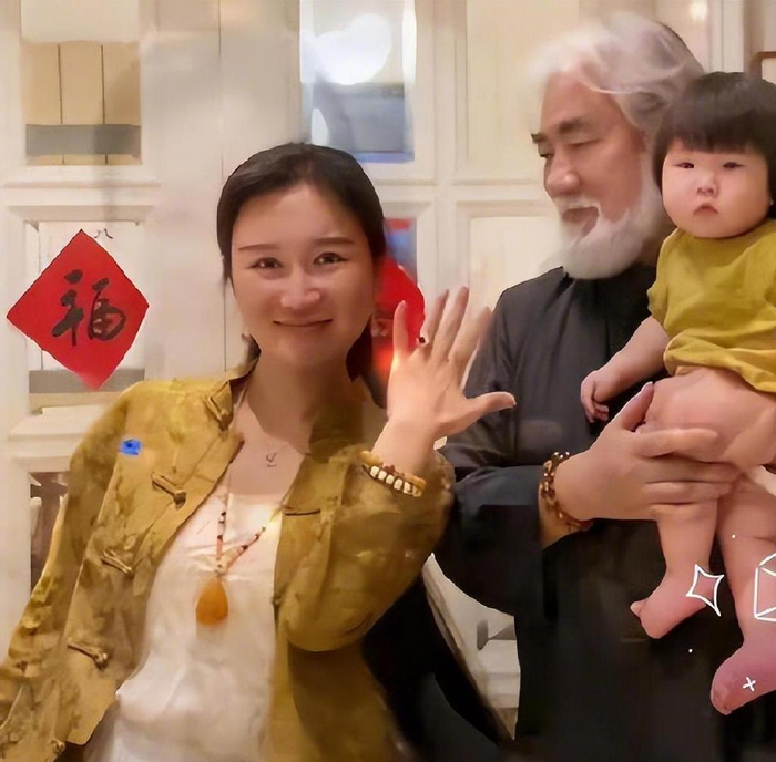 老当益壮,张纪中72岁再拼三胎,网友评论逐渐"疯狂"!