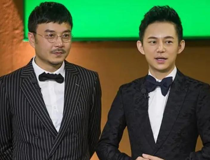 这个平台不仅培养了像李湘,谢娜这样杰出的女性主持人,还孕育了像何炅