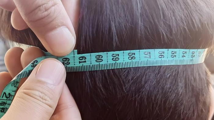 宝宝头小就不聪明？这4个特征才是聪明娃的“信号灯”，别搞错了