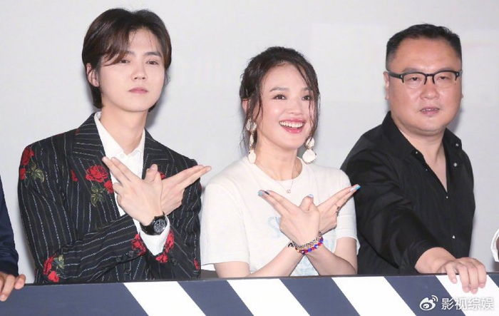 传舒淇搭档易烊千玺演电影与鹿晗合作上海堡垒口碑票房扑街