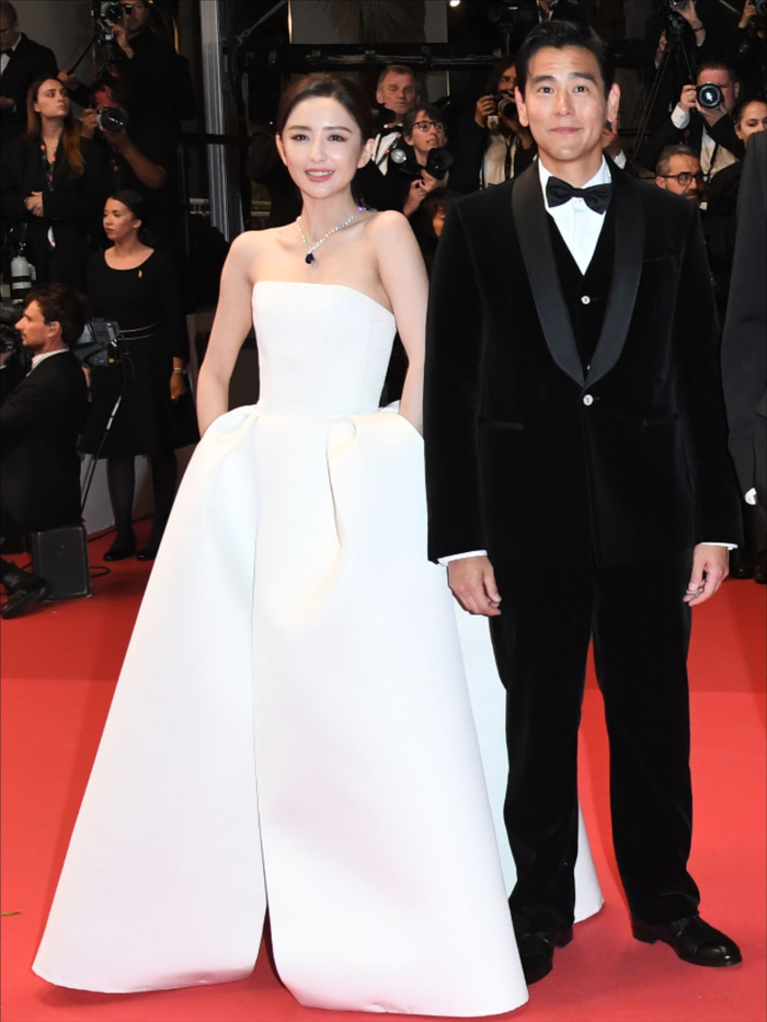 乌玛·瑟曼,娜塔莉·伊曼纽尔,佟丽娅,彭于晏亮相《噢,加拿大》首映