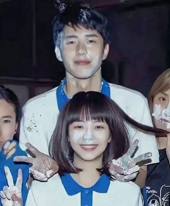 黄子韬徐艺洋官宣|谭松韵|刘昊然|关晓彤_新浪新闻