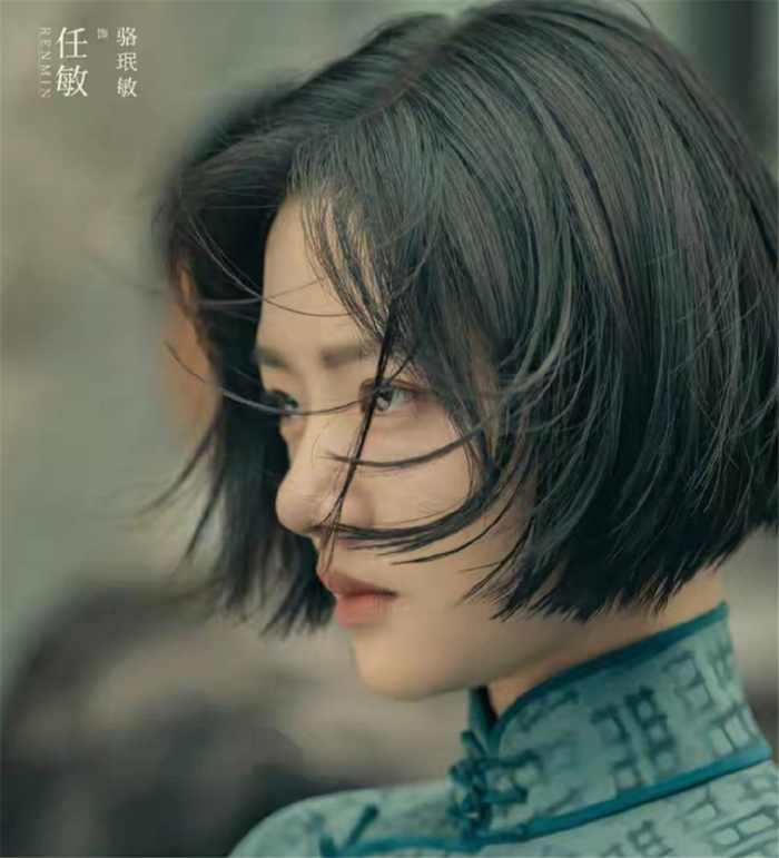 值得一提的是,与李现在《河神》搭档的"小神婆"王紫璇也在,这对cp依然