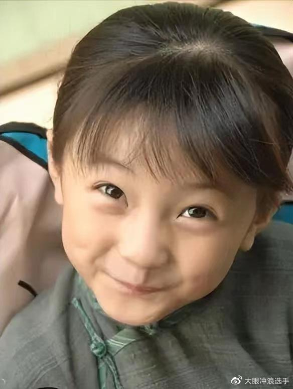 林妙可,丰胸门,陪酒门,炫富门,为啥人们总跟这个小女孩过不去__财经