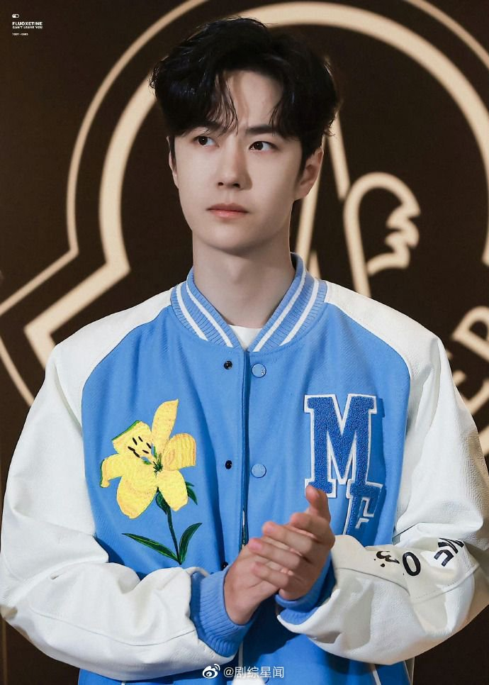 王一博清爽男高活动造型有~真的好貌美!__财经头条