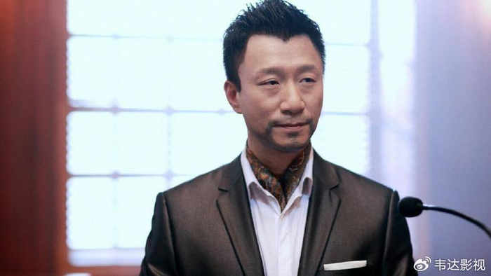 孙红雷:凭借努力考入中戏,曾经被《人民日报》夸奖为爱国演员|丁嘉丽