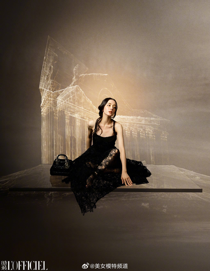 迪丽热巴魅力封面写真