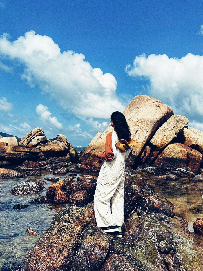 倪妮友情提示: (毕竟可以边吹海风边欣赏美女姐姐@倪妮v )看来大家说