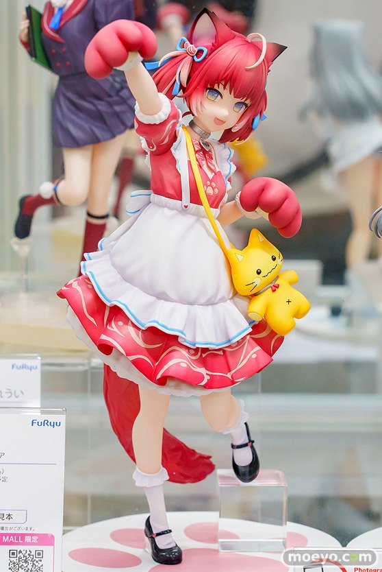 amiami秋叶原会馆店展示的手办新品