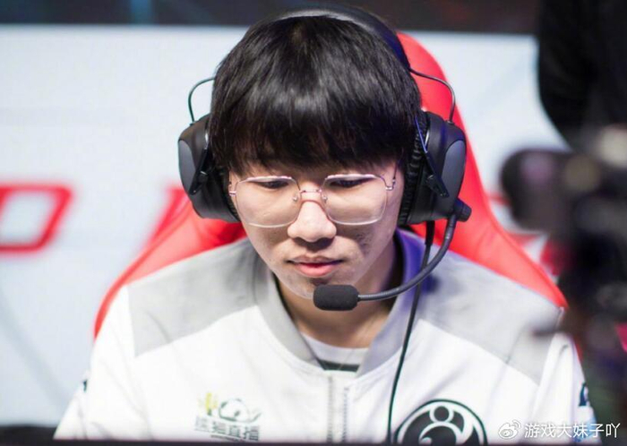 宁王对wbg信心满满开始选冠军皮肤按规定theshy不能选剑魔