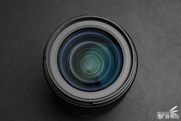 l口首支大变焦镜头 松下28-200mm f4-7.1 macro o.i.