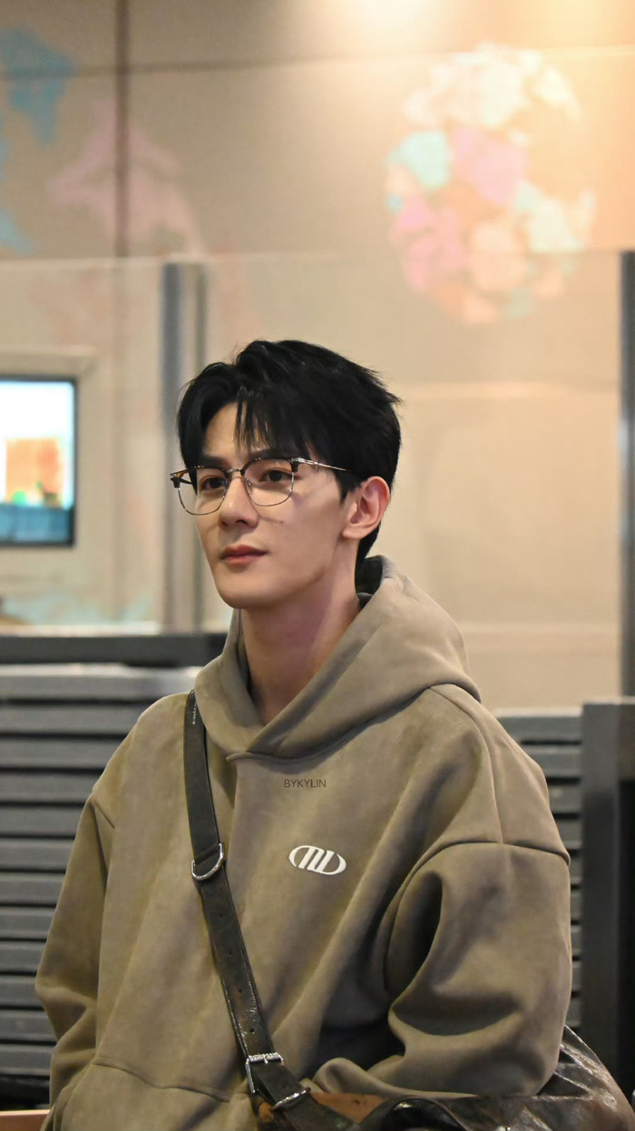 夏之光成都线下活动好多人极光姐姐都太有梗了吧期待杂志