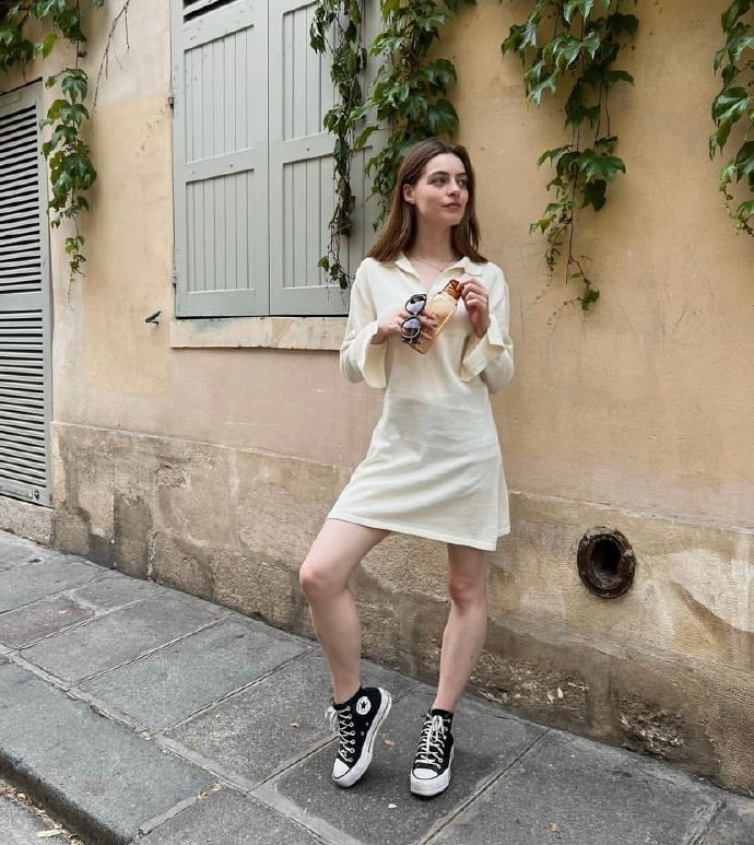 法国时尚博主camille自然松弛日常简约穿搭