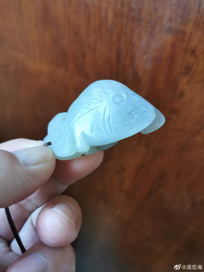 明代新疆和田玉鱼吊件