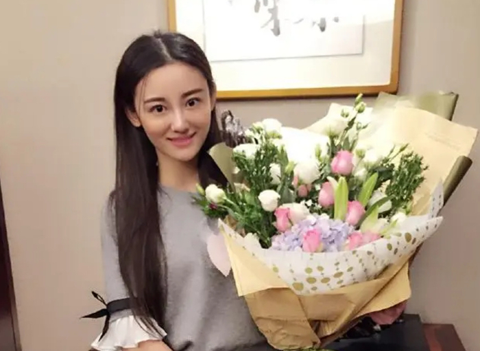 美女演员徐婷沦为家人的摇钱树26岁患癌全身溃烂不治去世