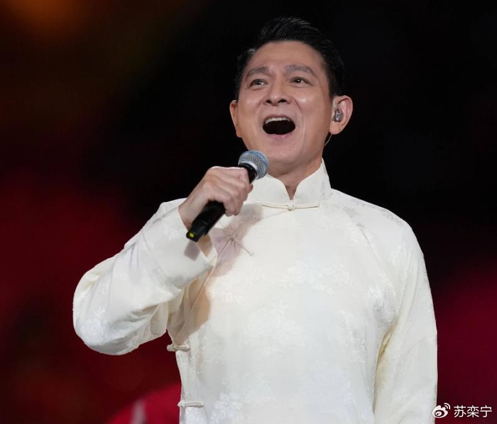 原来刘德华的妻子是她,难怪能成为天王巨星,真是娶个贤妻旺三代