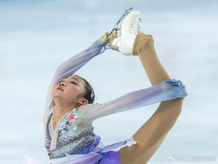 美如精灵中国12岁花滑天才少女诞生35天夺两冠当陈露接班人