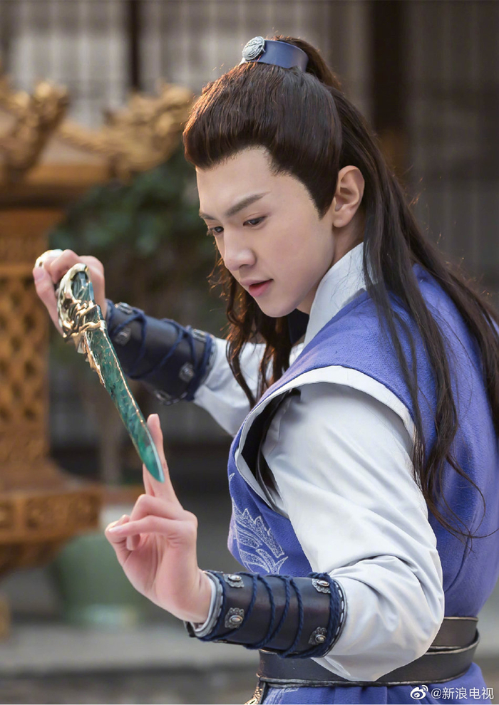 剧集《杀破狼》今日官宣主演,@陈哲远- 将饰演长庚