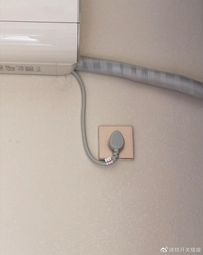 挂式空调插座位置图片
