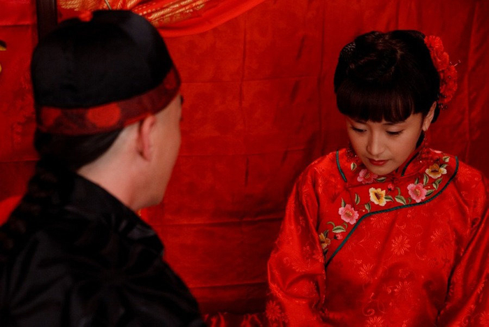 《香水佳人》首播,女性苦情剧,一妻一妾的悲惨生活,适合老年人