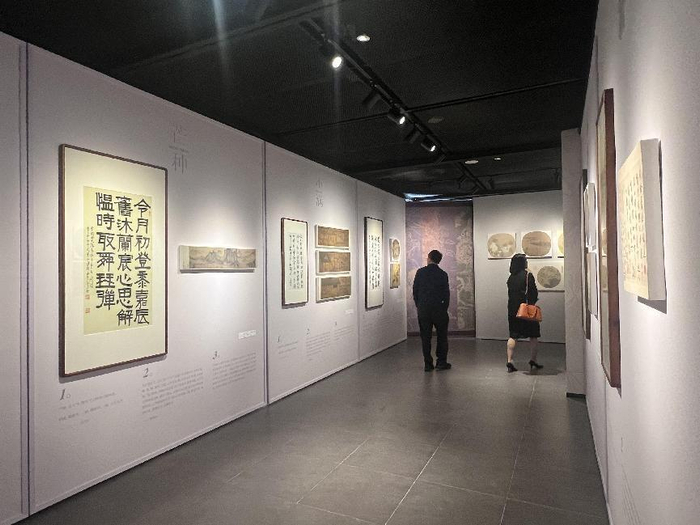 本次展览的选题正是立足于此,期待大家通过明晰时间的度量与演进,找寻