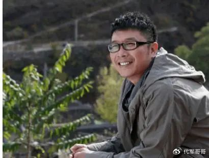 从单曲赚2亿、连登4届春晚到销声匿迹,庞龙这些年经历了什么?|春节联欢晚会|音乐|刘德华|李健|母亲_新浪新闻
