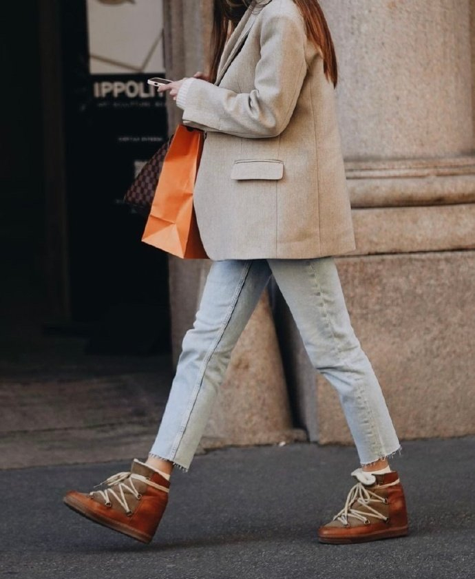 欧美街头路人穿搭街拍