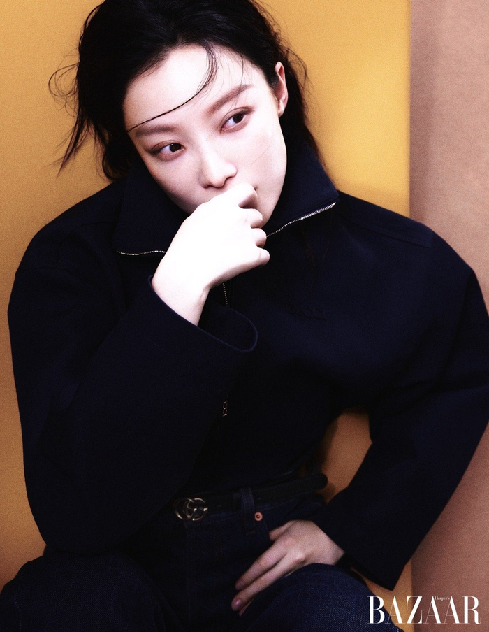 倪妮x时尚芭莎3月刊封面大片画着微醺妆的gucci女郎妮