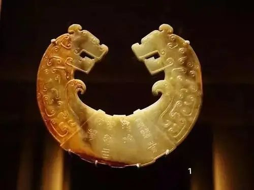 大家都盯着威廉王子的绯闻情人我却关心绯闻情人家中的天价古董