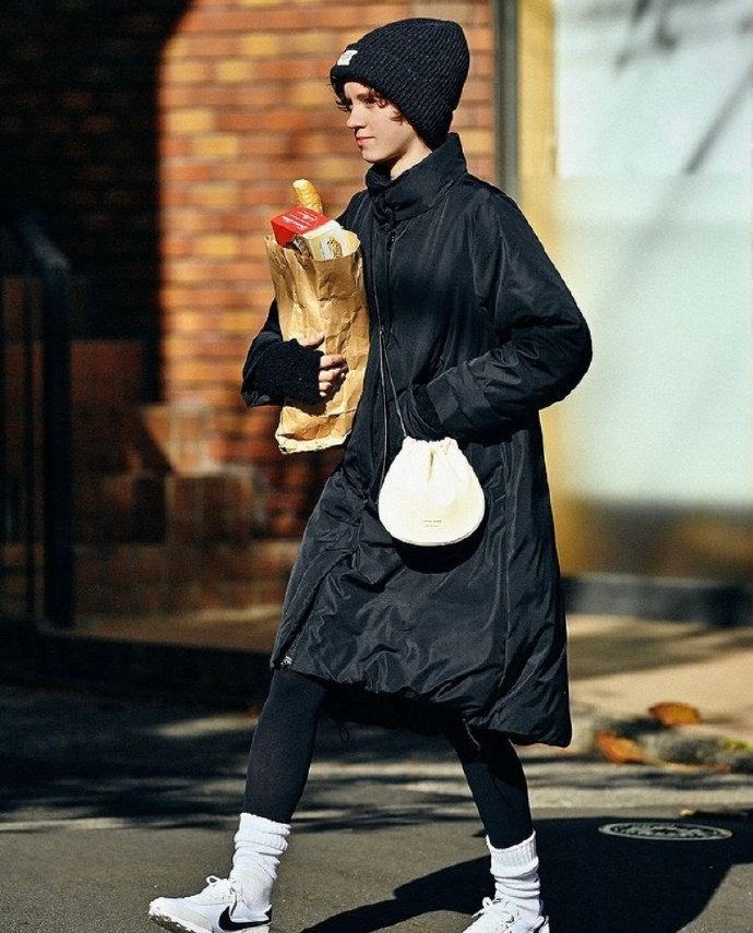 fudgemagazine秋冬英伦风少女穿搭