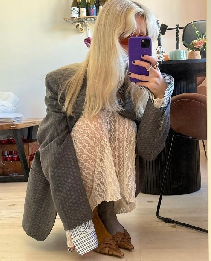 欧美时尚博主春夏随意松弛感穿搭