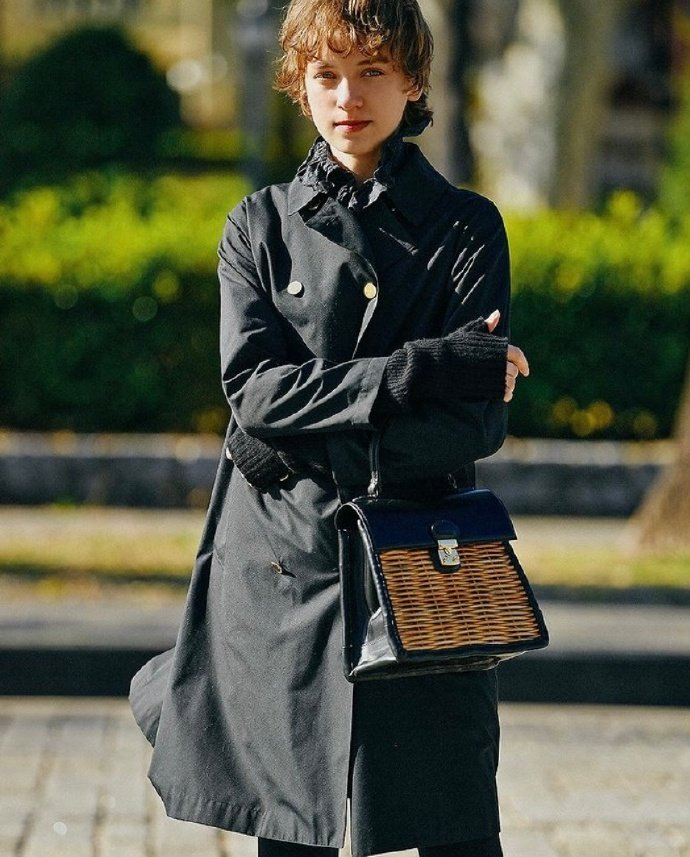 fudgemagazine秋冬英伦风少女穿搭