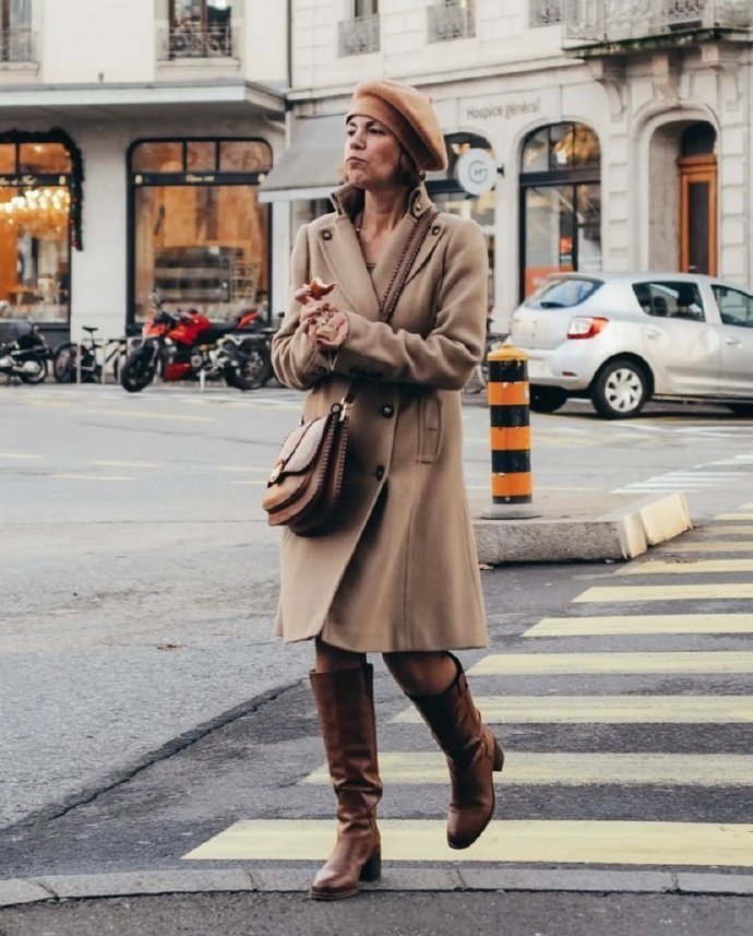 欧美街头路人穿搭街拍