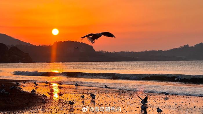 摄影/@开心果cc2012  671/ 18石老人的海上日出,如同大自然的一场