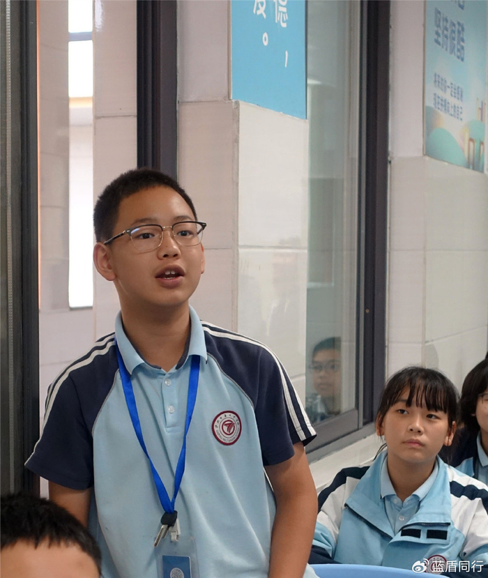 四川泸州:警盾进七中 "警"彩纷呈话安全|警盾|校园欺凌|七中_新浪新闻