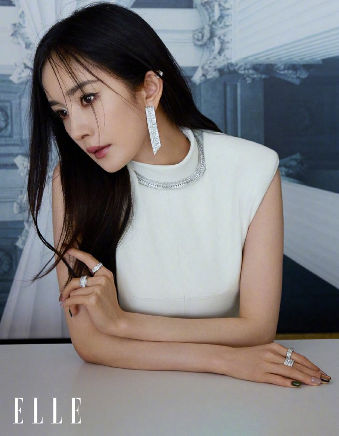 杨幂elle六月刊杂志大片!真的好强的时尚表现力!