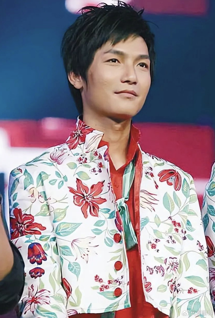 刘云|陈楚生|吉他_新浪新闻