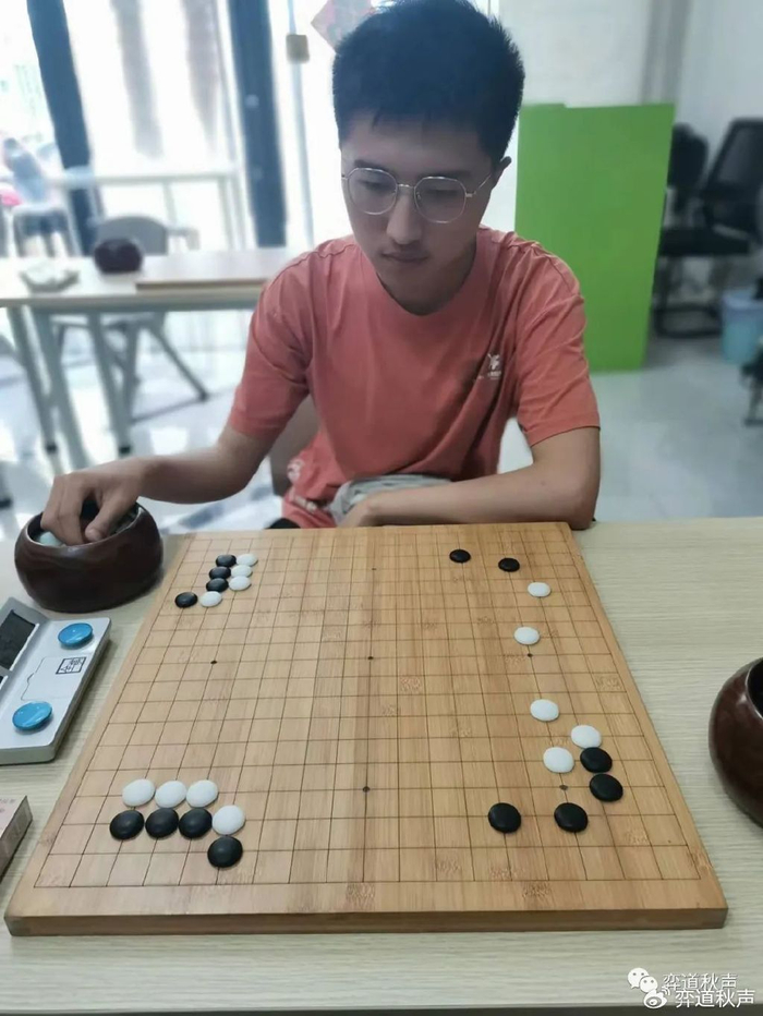用真诚的心感受生命的美好 弈秋19周岁生日快乐