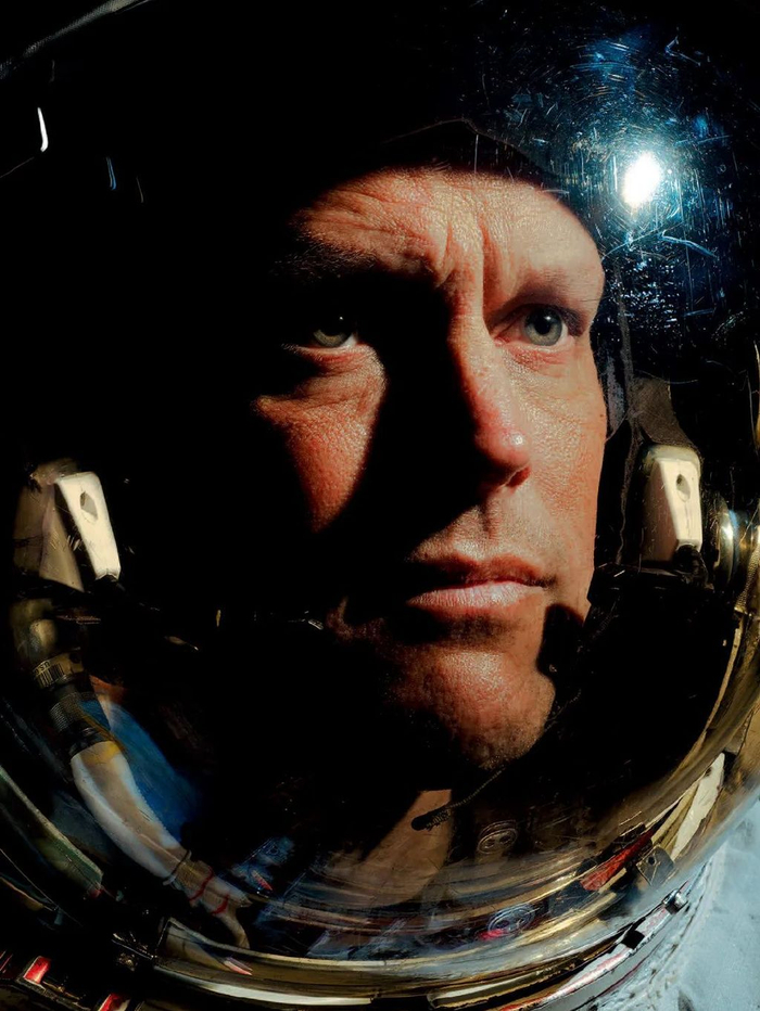 josh valcarcel 在 nasa 约翰逊航天中心照相馆拍摄的 nasa 宇航员bob