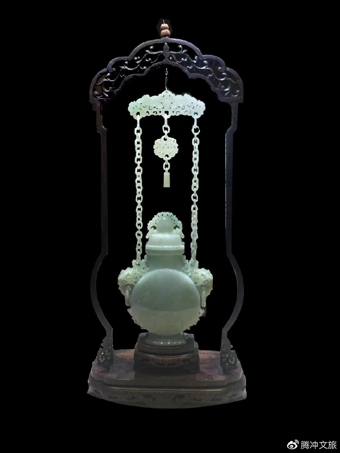 民国时期编纂的《腾冲县志稿》有"玉出腾越"的记载,这里的"玉"就是指