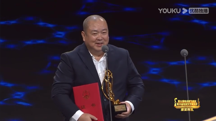 导演刘江摘得“大满贯”,《老酒馆》后的“光荣与梦想”之路这样走