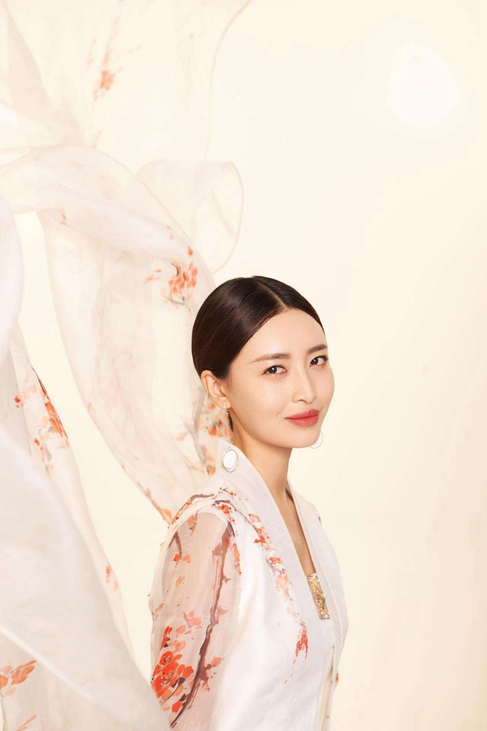 出生于1989年的女星,四川的黄英,山东的卢杉,个个美若天仙|卢杉|黄英|女星|出生|参演|琅琊榜|爱拼北京|米露|印象奖|渠县|张馨予_新浪 ...