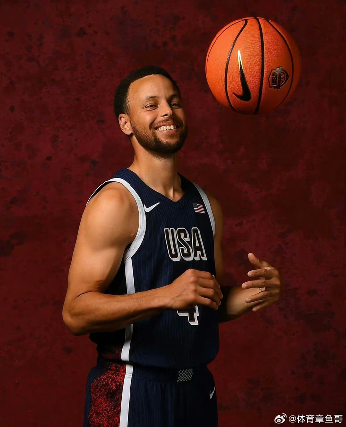 美国男篮的常胜将军竟然是他 67库里身着美国球衣两次参加 fiba