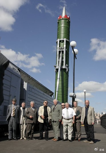 俄罗斯〃白杨〃导弹,与美国民兵3性能相当,超期服役依然稳定|白杨