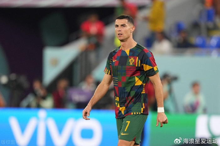 跟c罗做队友利雅得胜利5000万欧求购桑乔曼联愿意出售