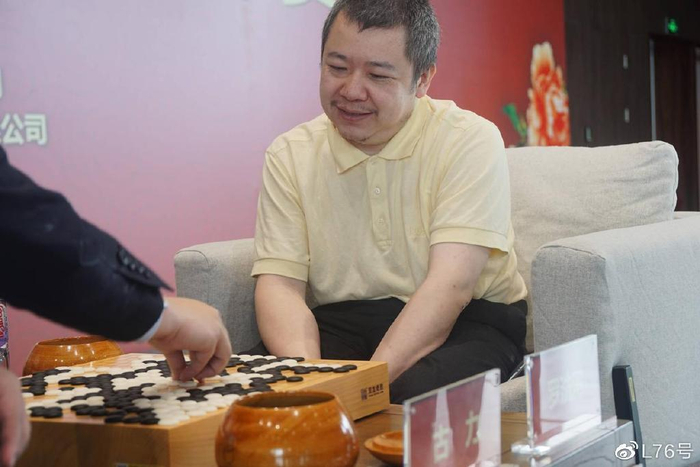 新安元老赛来袭,中国2名元老出战,俞斌打入8强,李昌镐晋级!
