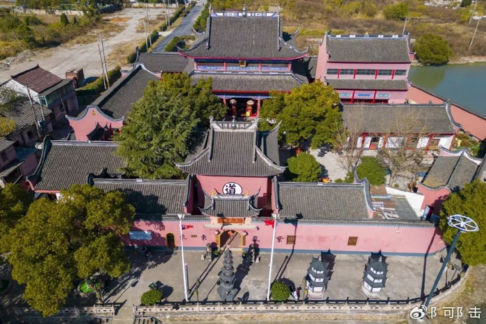双林镇除了古桥,还有佛道融洽相处的独特景致,临水而居画面感人__财经