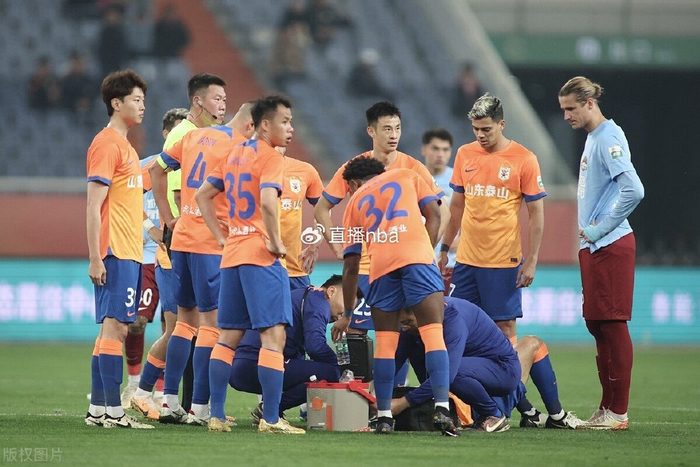 鲁能2比2战平河南队崔康熙首次跟俱乐部摊牌事关夏窗引援