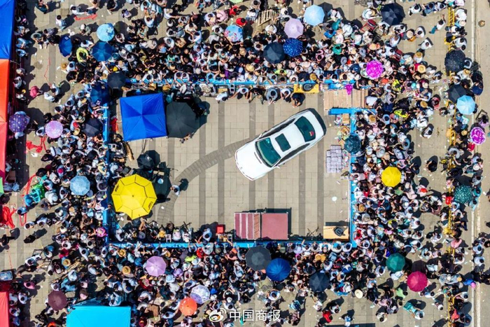 菏泽南站的"迷幻"12天:小贩亏钱离开,郭有才"回归"无期